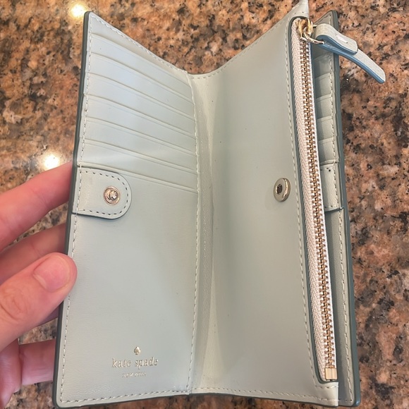 Kate Spade wallet - Picture 2 of 5